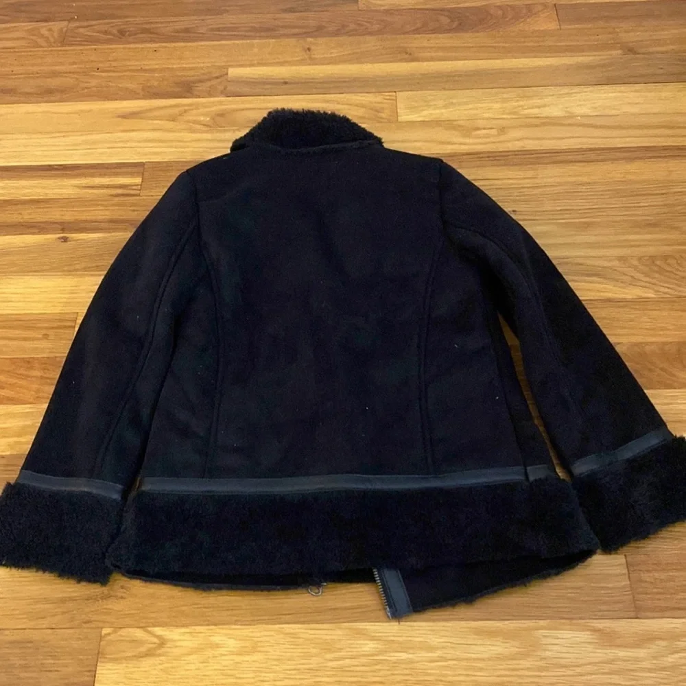 Children’s Place Girl’s Black Fur Lined Jacket Size M
